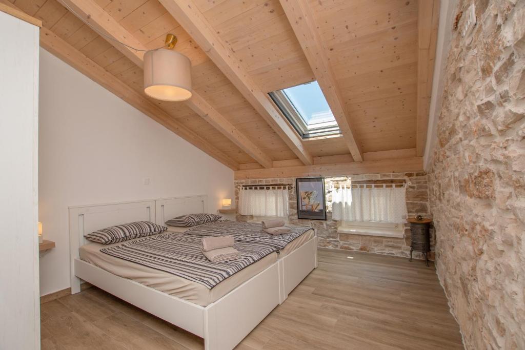 APARTMENTS NESATCIUM PULA - 1