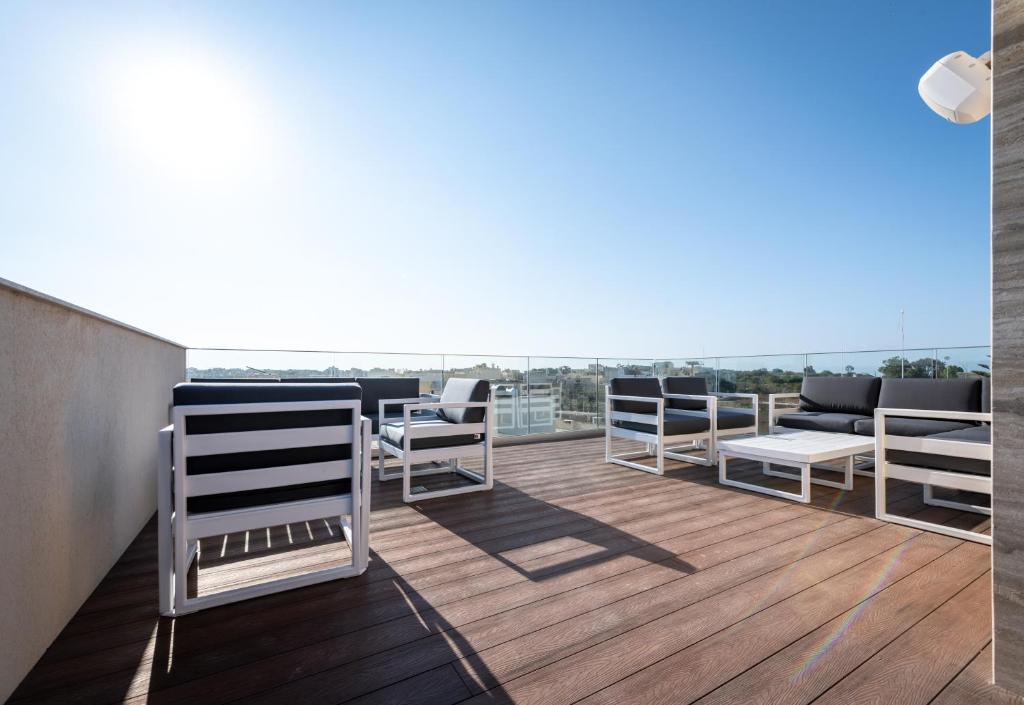 Bliss Boutique Living - 12