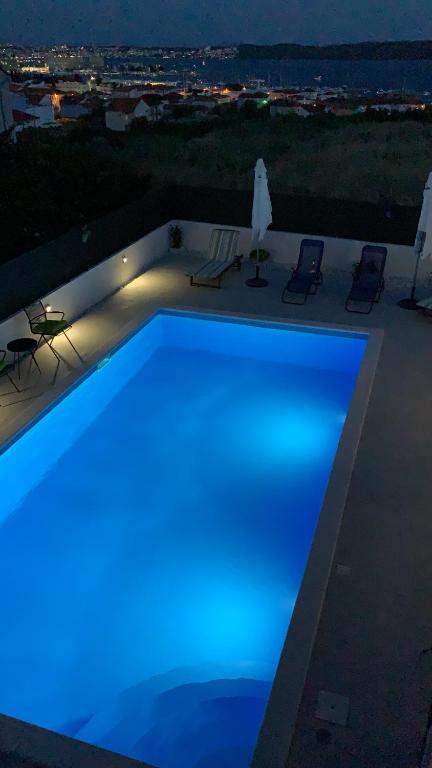 Bazén v ubytování Apartments Villa Bella Vista Seget nebo v jeho okolí