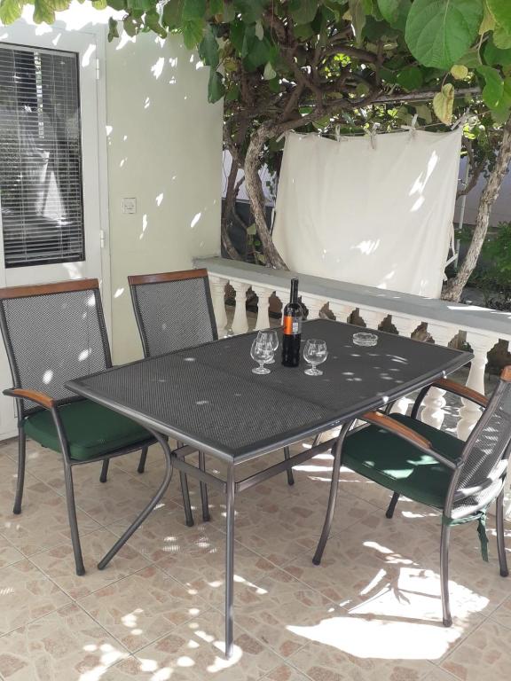 Fotografia z galérie ubytovania Apartmani Dalmacija v destinácii Biograd na Moru