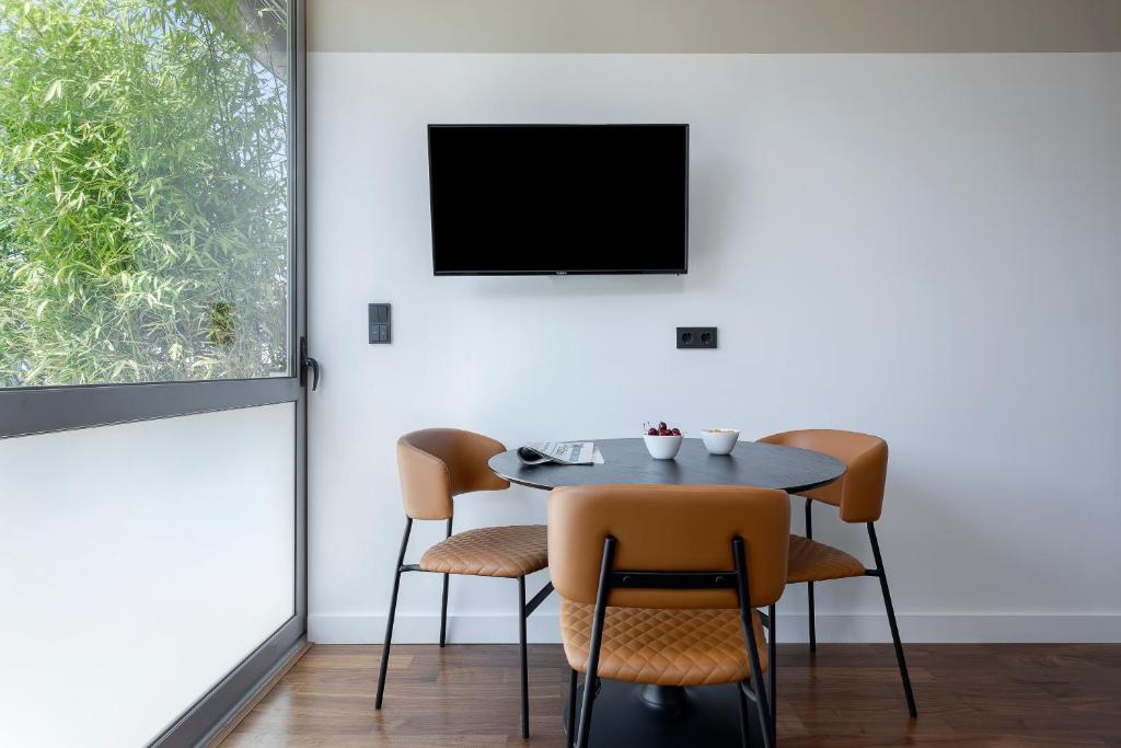 The Athenians Art Apartments - Resim 44