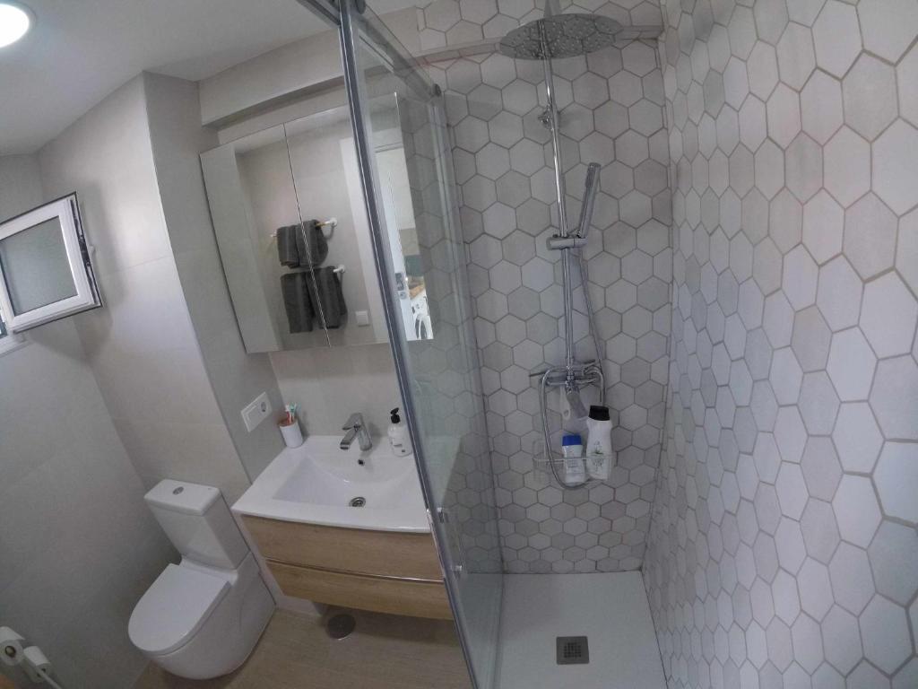 Koupelna v ubytování Apartamento El faro de Benidorm