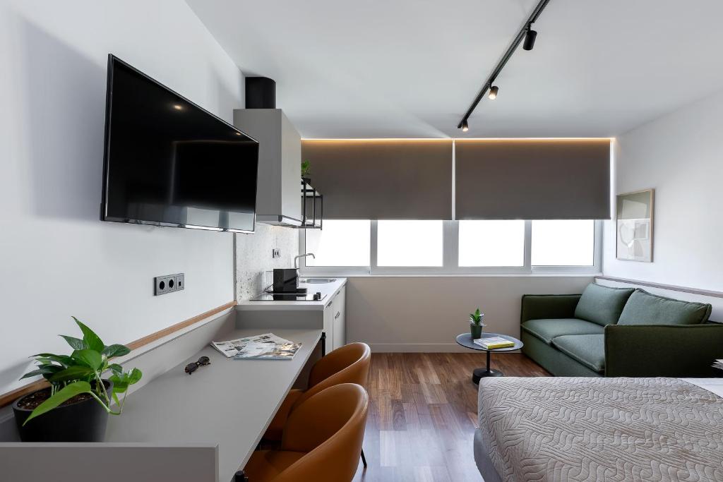 The Athenians Art Apartments - Resim 6