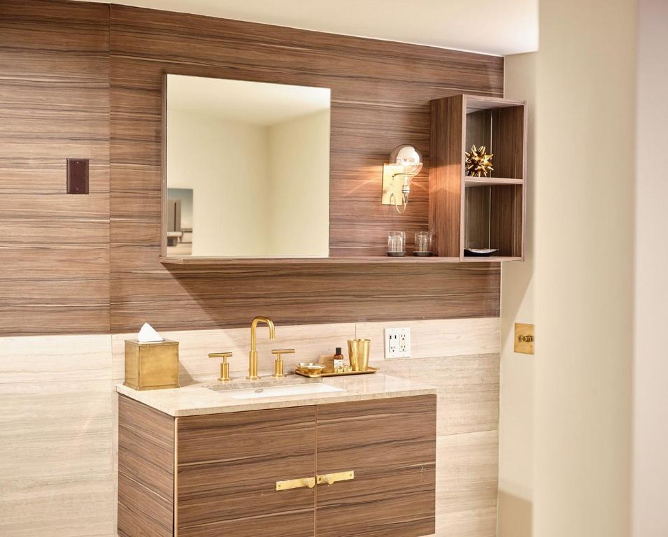 Koupelna v ubytování L'Horizon Resort & Spa, Hermann Bungalows