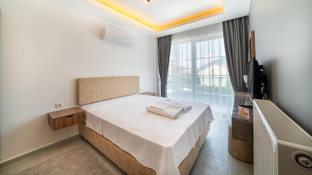 Midpoint Suites - Apartment