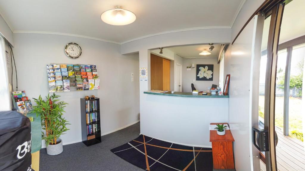 Fiesta Court Motel - Resim 16