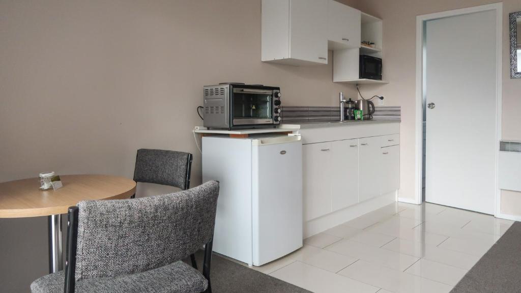 Fiesta Court Motel - Resim 22