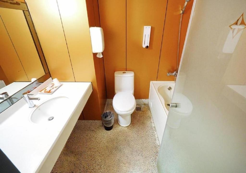Vannituba majutusasutuses Walker Hotel - Sanchong