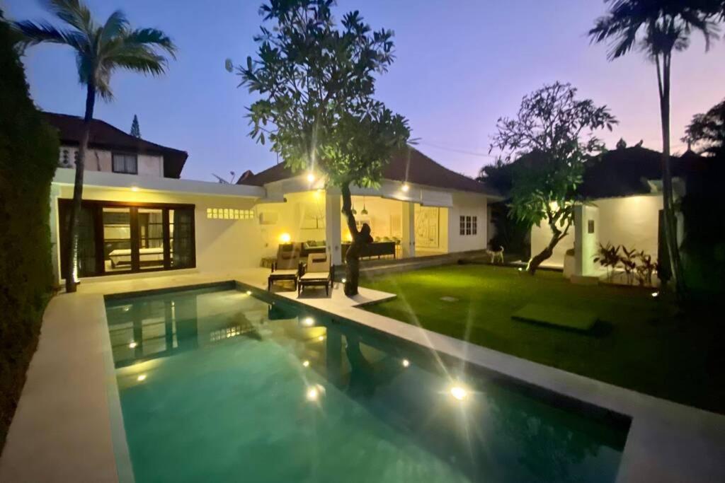Villa Lola
