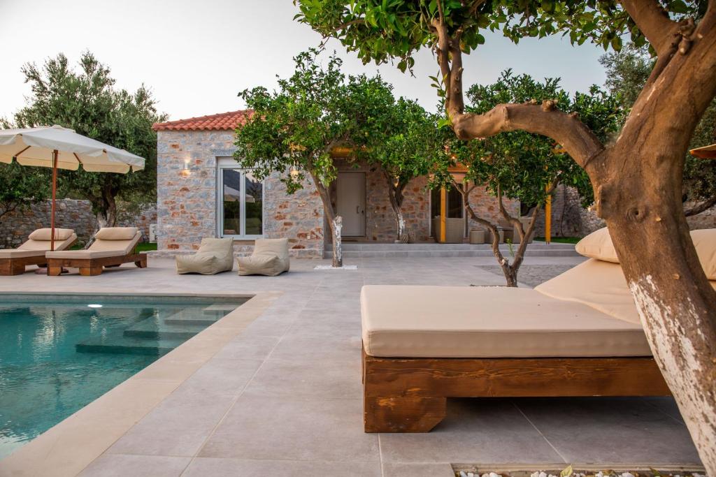 Kép Mani Luxury Villa with Private Pool szállásáról Khalíkia városában a galériában