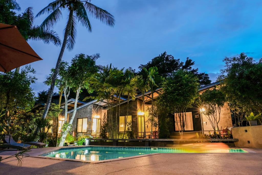 Family House @ Pai - 9