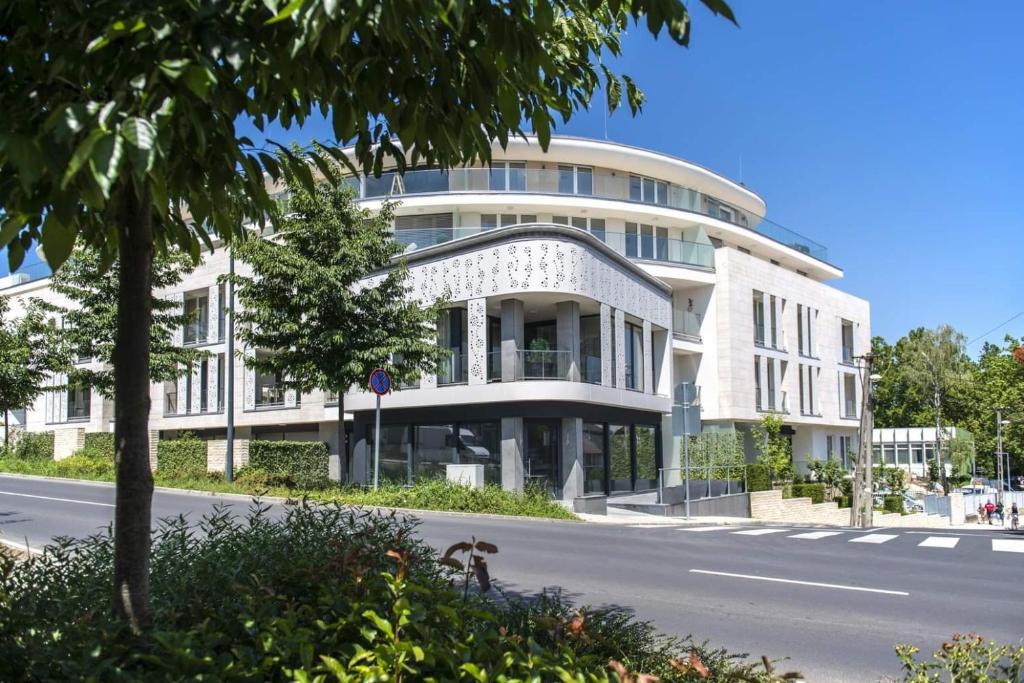 Budova, v ktorej sa apartmán nachádza