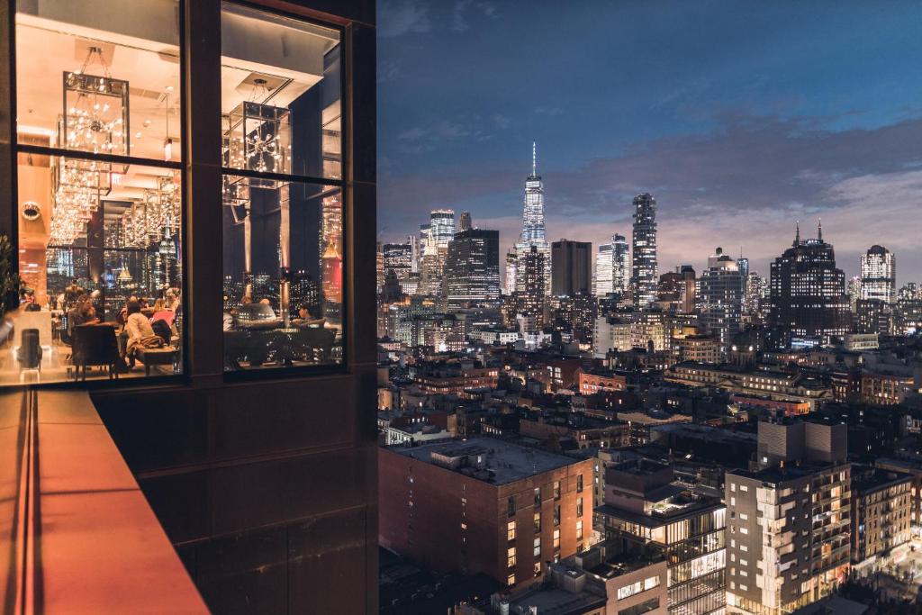 Nespecifikovaný výhled na destinaci New York nebo výhled na město při pohledu z hotelu