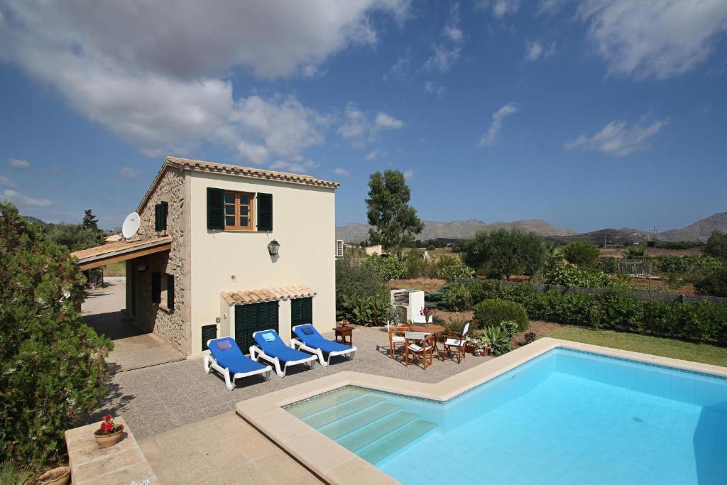 The swimming pool at or close to Villa Picarol Petit