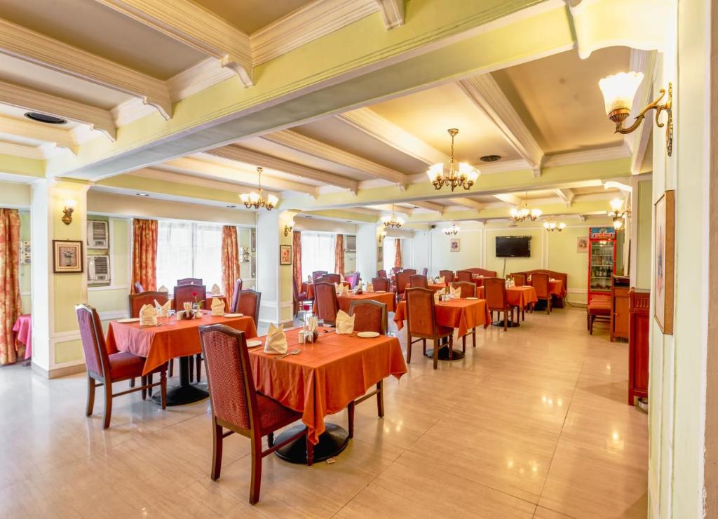 Restaurace v ubytování La-Paz Gardens Beacon Hotel - Vasco da Gama Goa