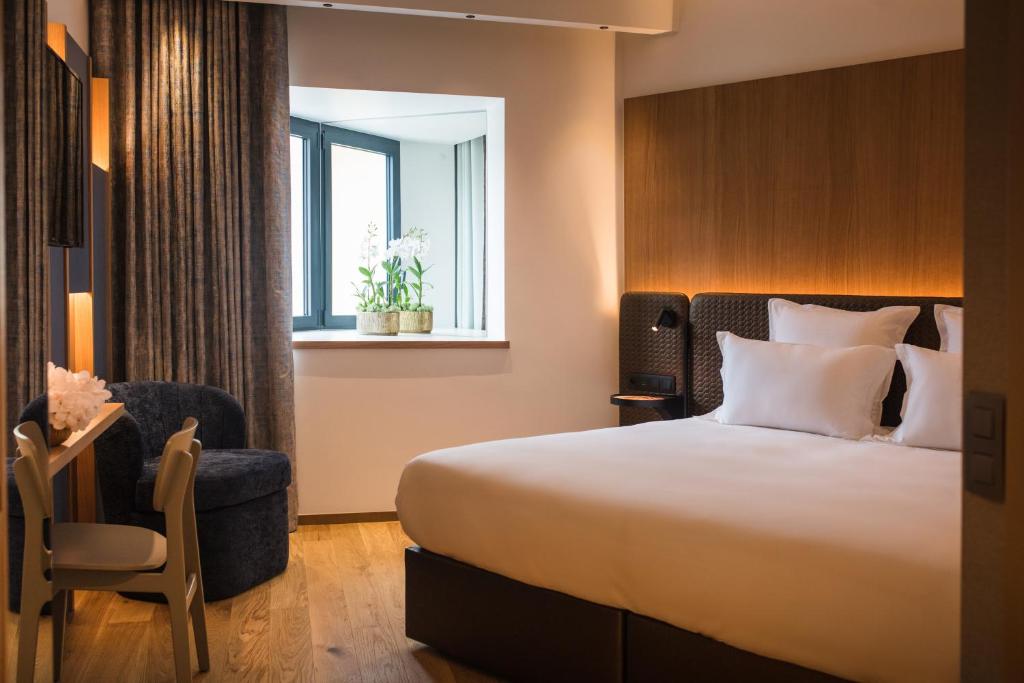 Le Pélican - Classic Double Or Twin Room With Mountain View