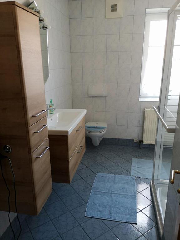 Koupelna v ubytování Privatzimmer Helga Haselberger
