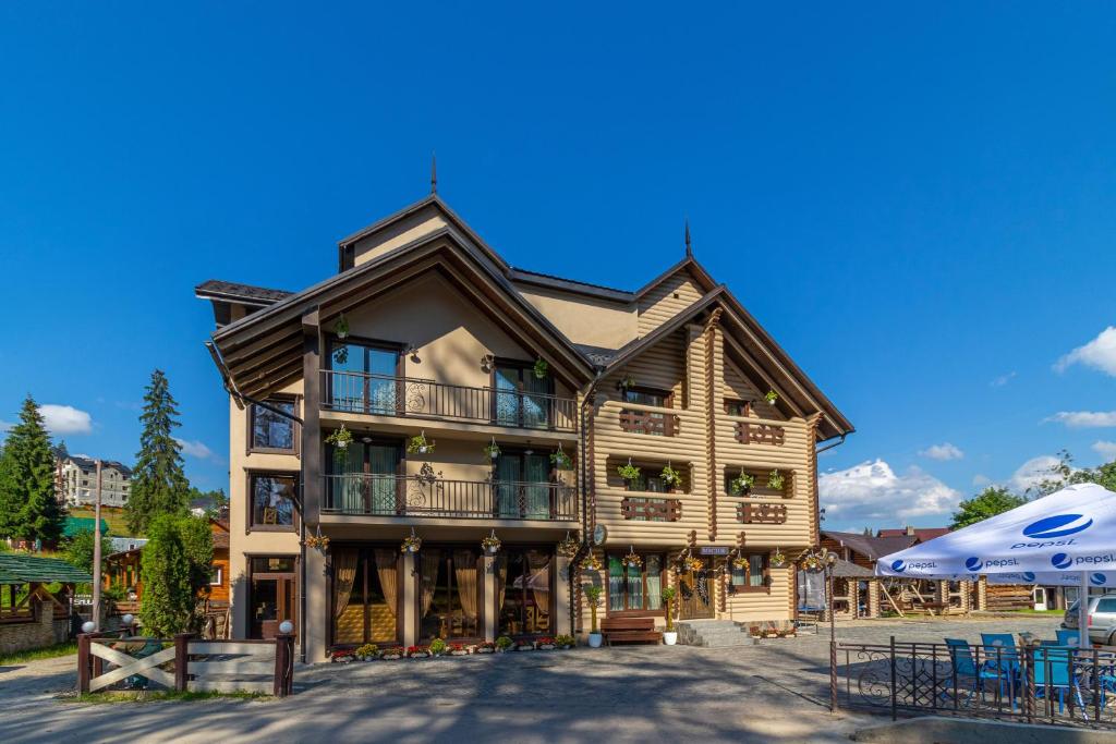 Το κτήριο όπου στεγάζεται  ο ξενώνας