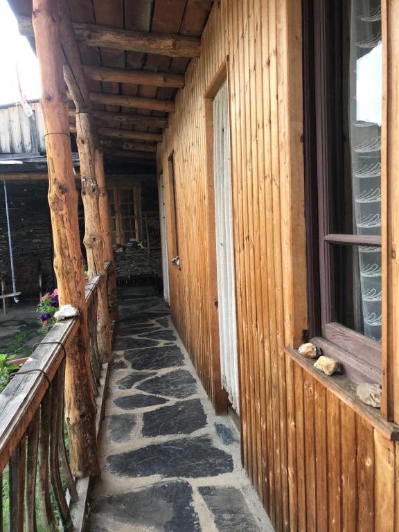 Fotografie z fotogalerie ubytování Guest house Sargiri v destinaci Omalo