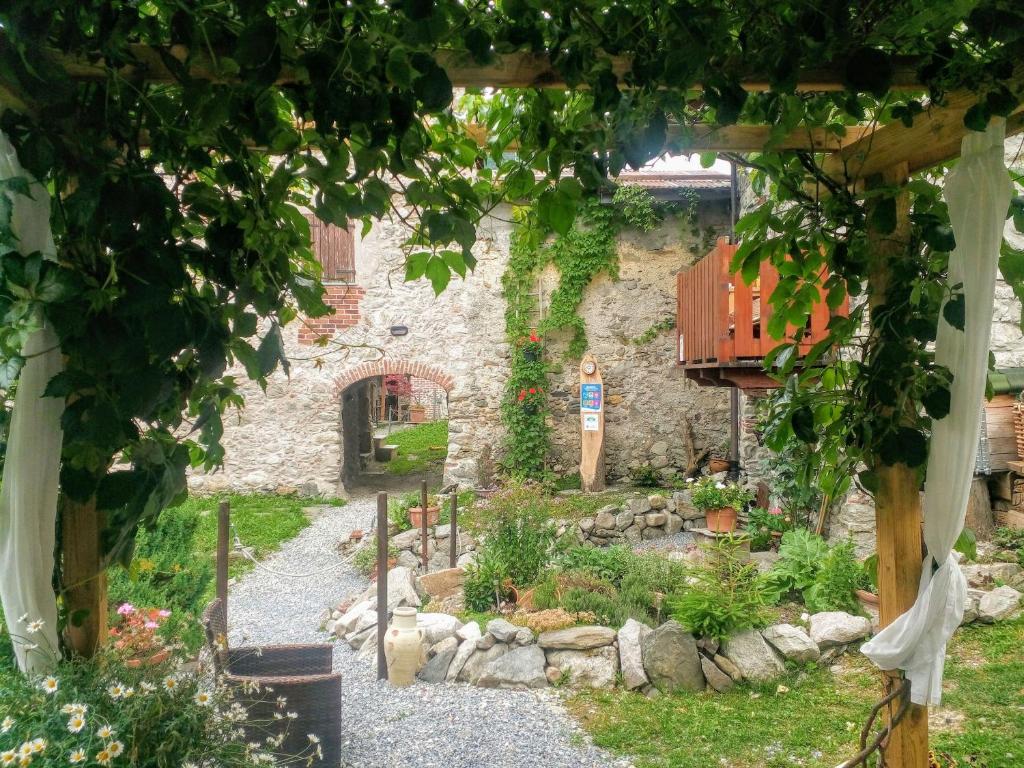 Zahrada ubytování B&B L'Abric - centro storico di Limonetto