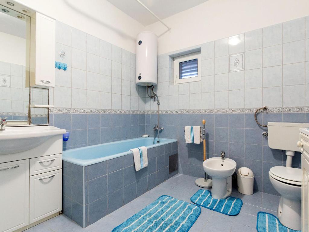 Kúpeľňa v ubytovaní Apartment Josipa by Interhome