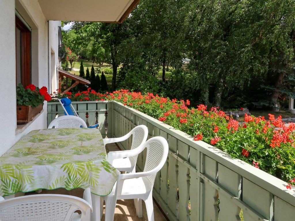 Balkón nebo terasa v ubytování Apartment Pancheri by Interhome
