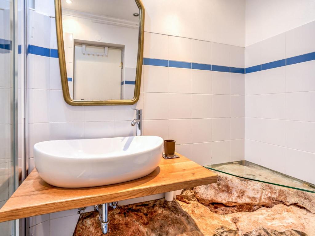 Kúpeľňa v ubytovaní Apartment File-6 by Interhome
