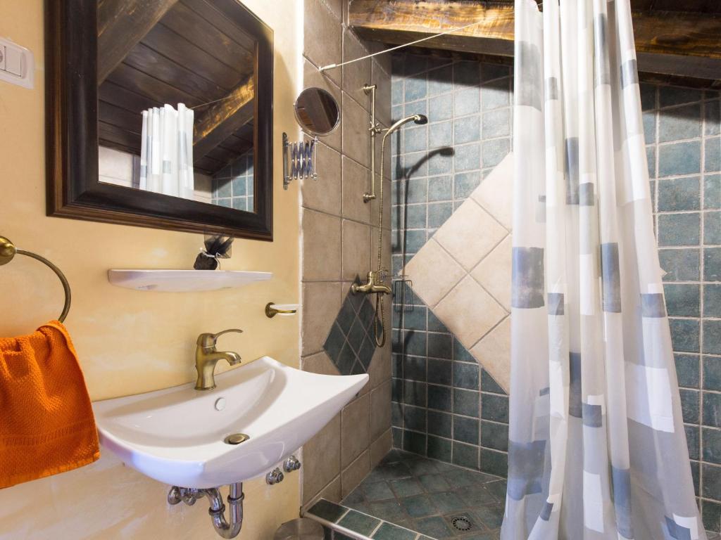 Kúpeľňa v ubytovaní Holiday Home Natura by Interhome