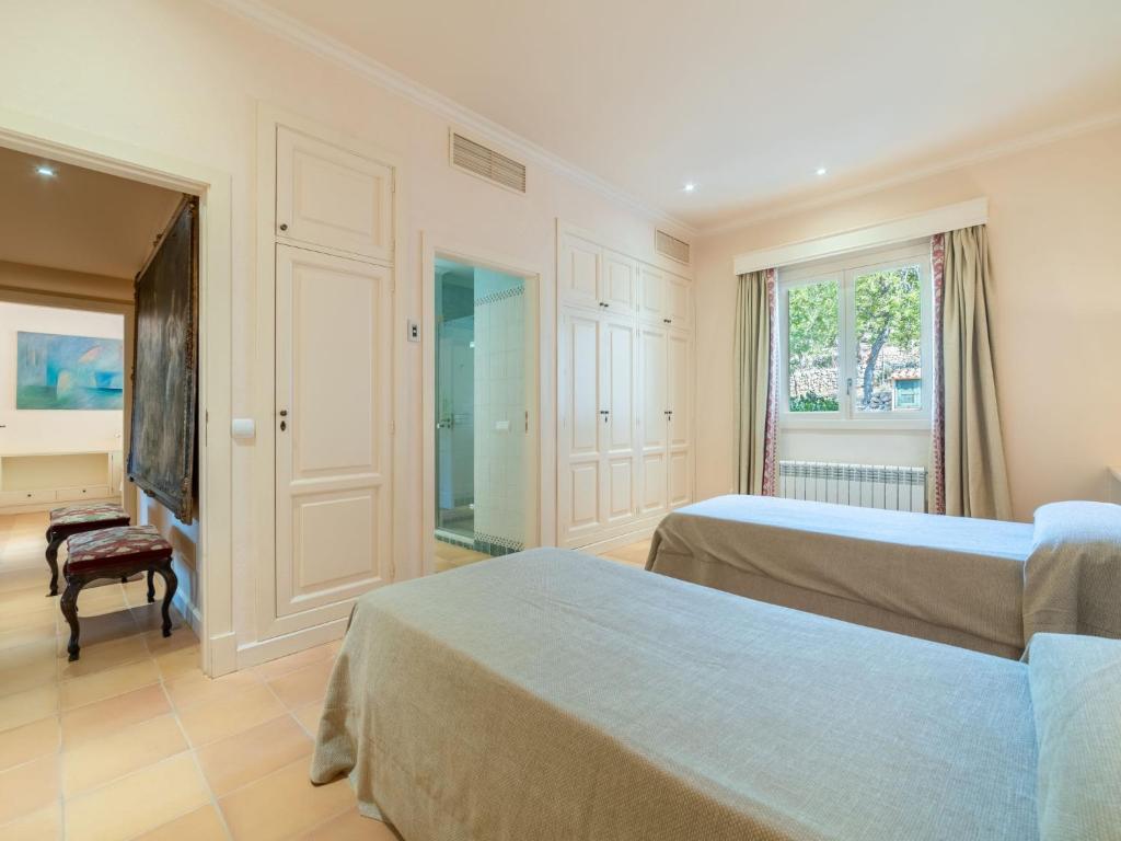 Postel nebo postele na pokoji v ubytování Villa Son Maguet by Interhome