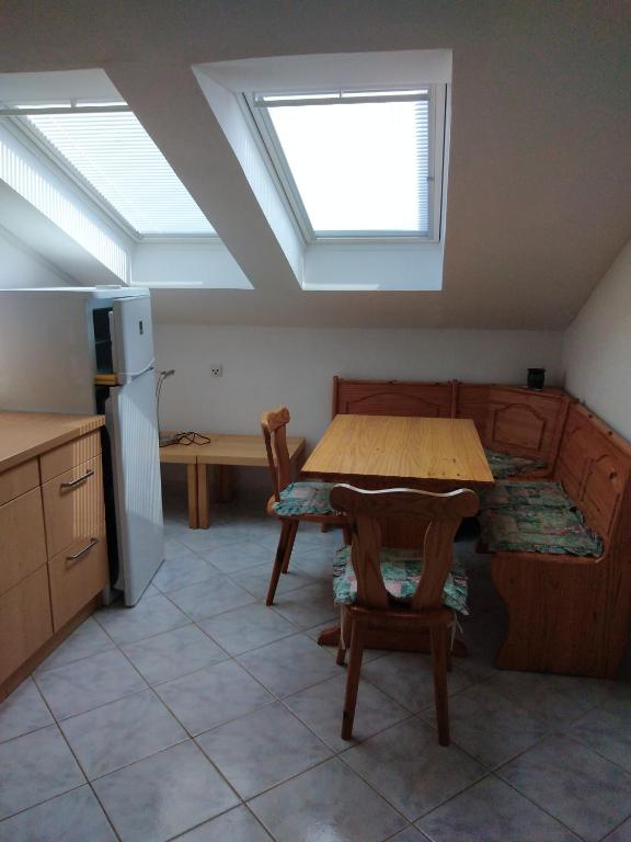 Bernie Apartments - Two-Bedroom Apartment