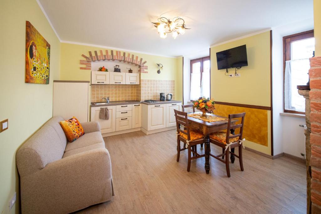 Η κουζίνα ή μικρή κουζίνα στο KLIMT HOUSE