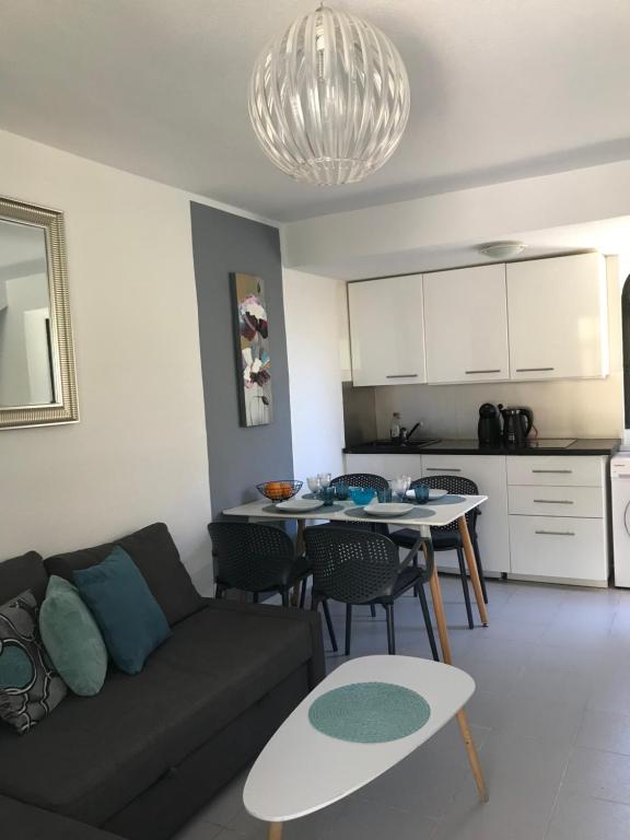 Kuchyňa alebo kuchynka v ubytovaní Apartament J&P CostaCalma