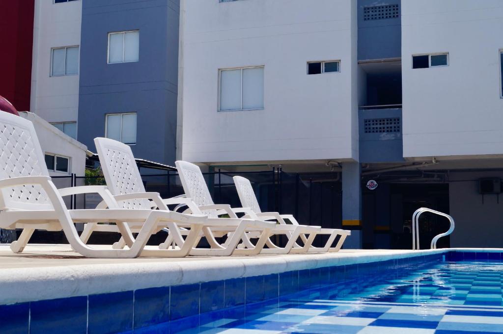 Bazén v ubytování Hotel Mar del Plata nebo v jeho okolí