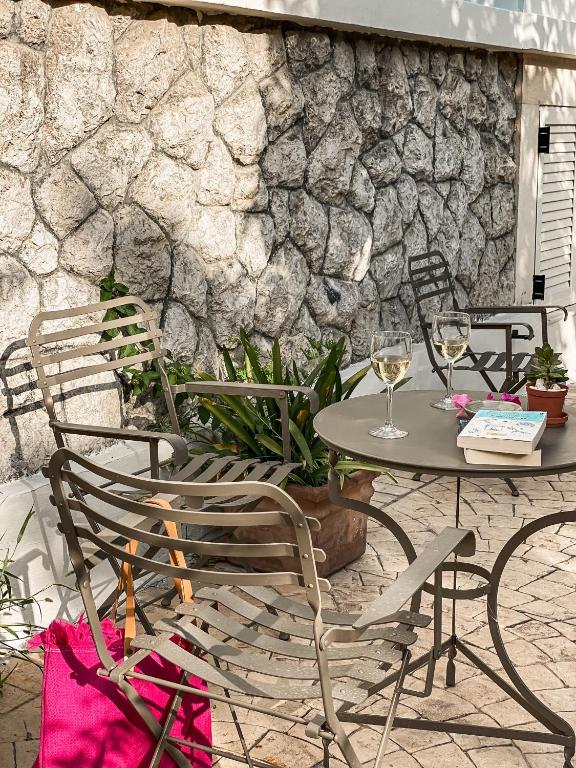 Garden Suites - Appartement D'une Chambre