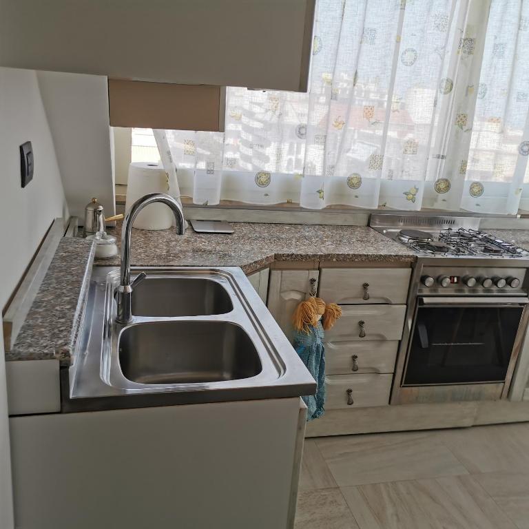 Kuchnia lub aneks kuchenny w obiekcie Residence Villa candida