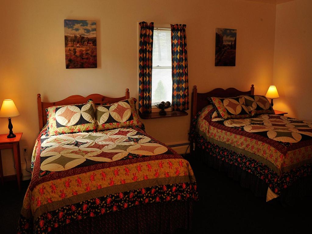 Willows Motel - Camera Doppia Con Due Letti Matrimoniali