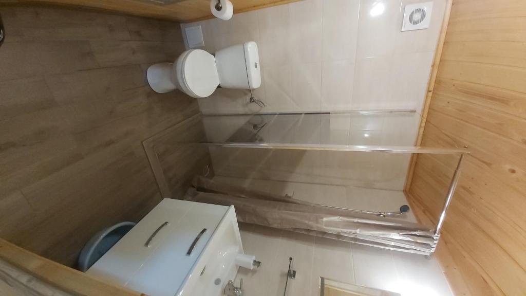 Kúpeľňa v ubytovaní APARTAMENT DOMEK CAŁOROCZNY