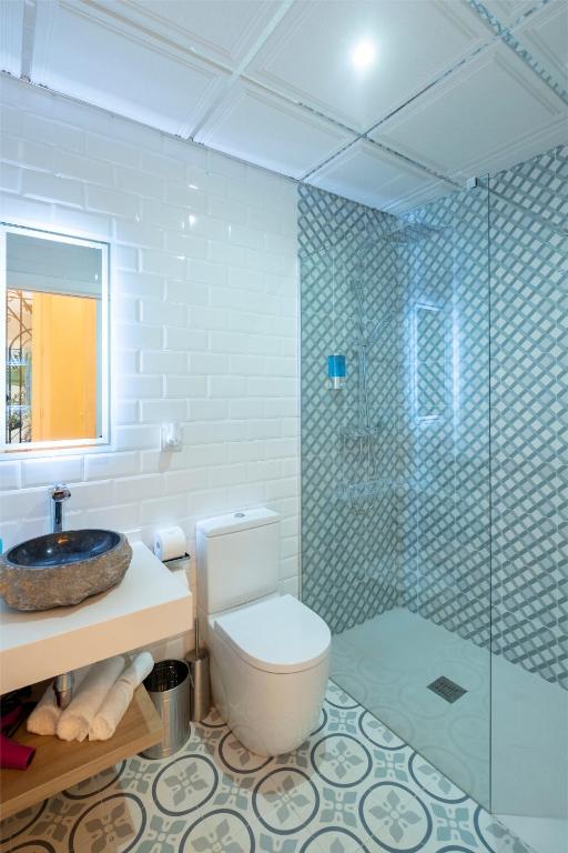 Koupelna v ubytování Gadir Suites