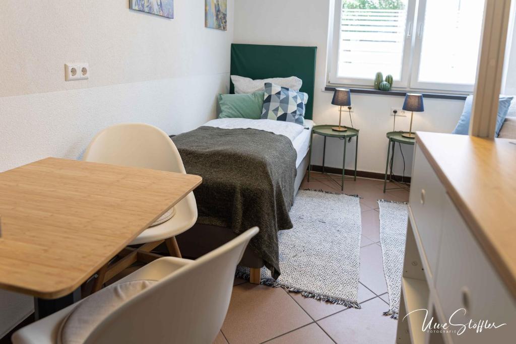 Sali Homes - GaesteHaus Lamm Obersulm - Estudio