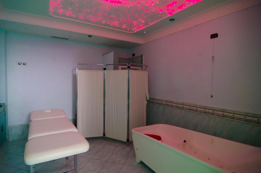 Koupelna v ubytování Hotel Felix Terme