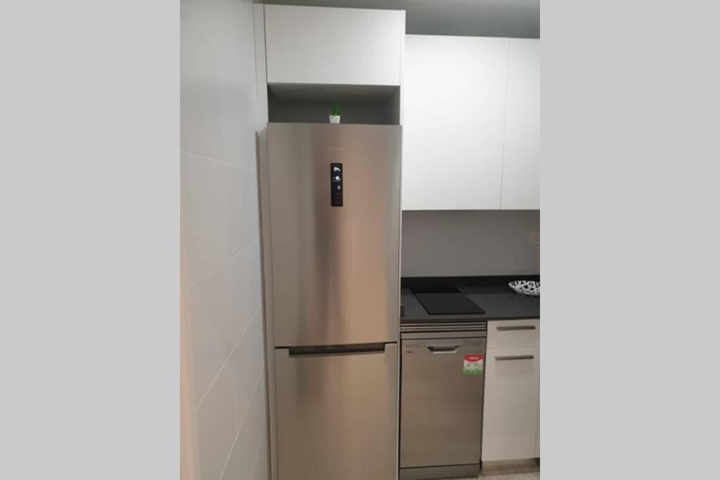 A kitchen or kitchenette at Apartamento recién reformado en Barakaldo