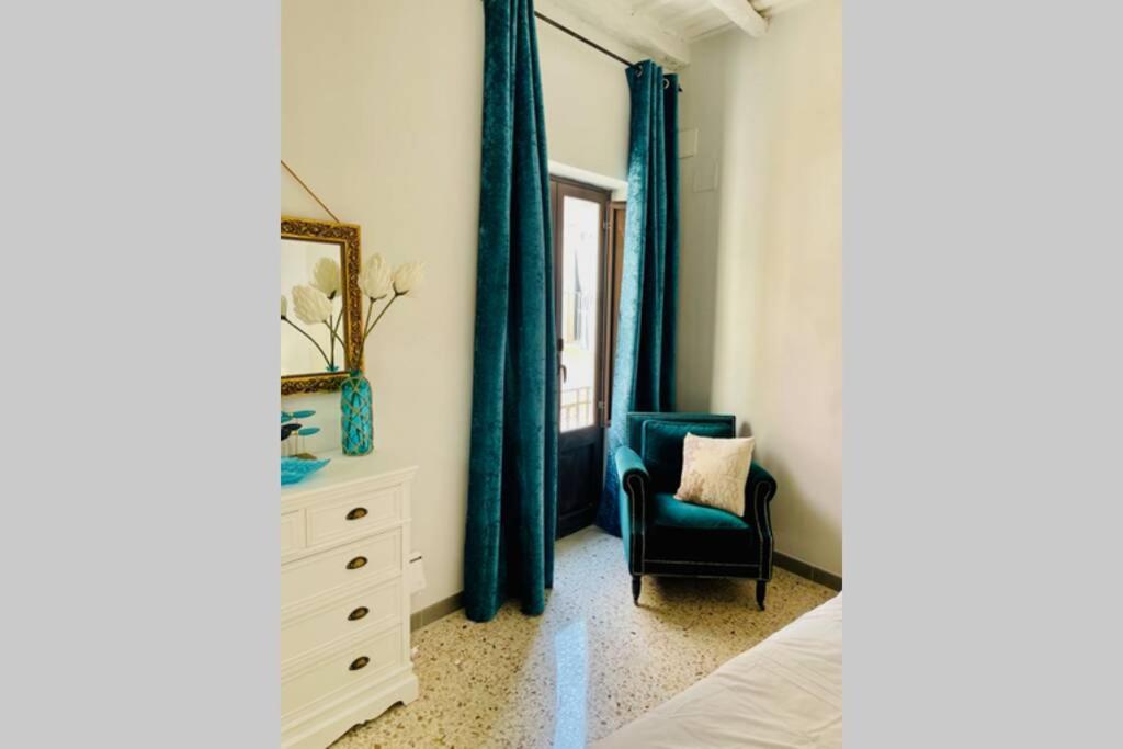 Trapani Centro Storico Apartment, Great Central Location! All new furniture and appliances! - Apartamento De Una Habitación