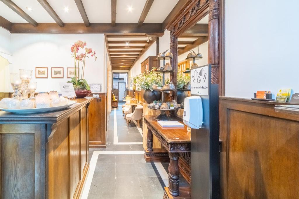 Hotel Het Gheestelic Hof by CW Hotel Collection - Resim 42