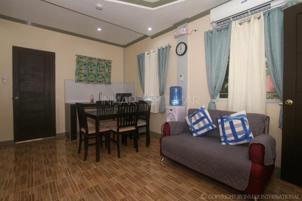 AJ Residences Apartelle - Deluxe -Wohnung