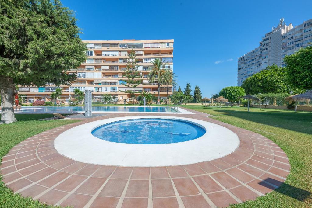 Bazén v ubytovaní Apartment - Studio La Torre alebo v jeho blízkosti