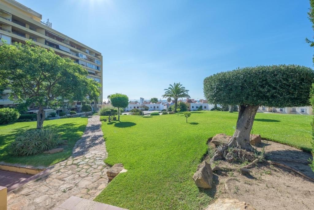 Vonkajšia záhrada v ubytovaní Apartment - Studio La Torre