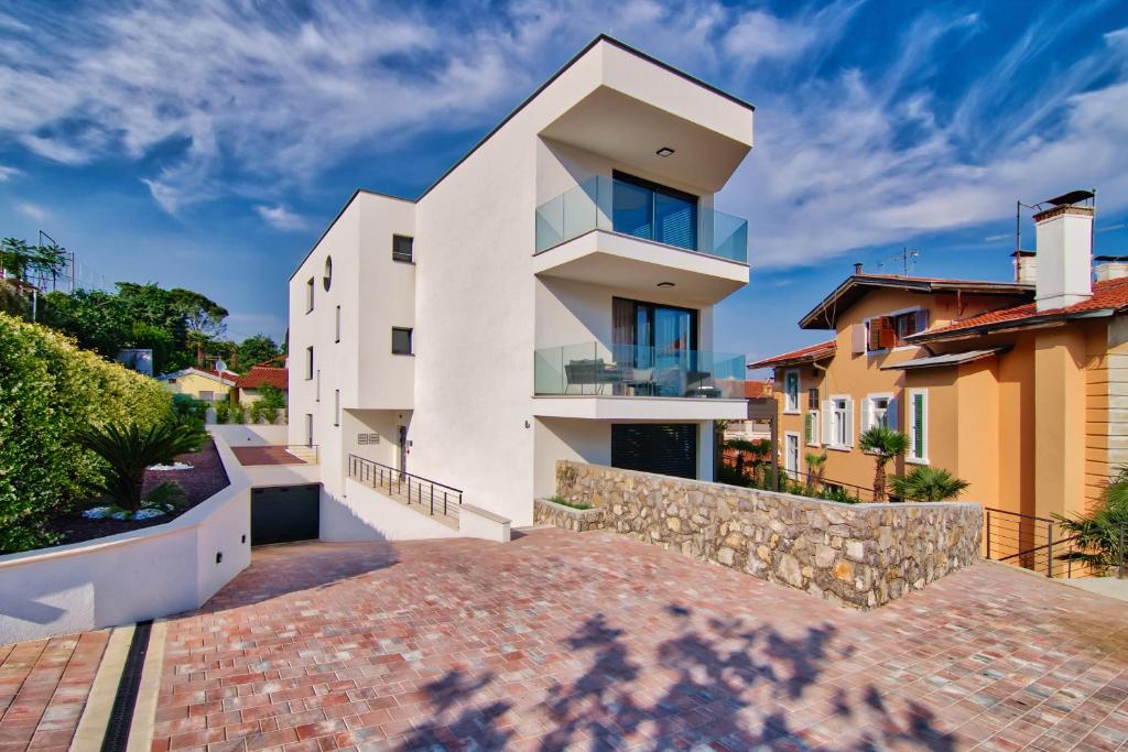 Budova, v ktorej sa apartmán nachádza