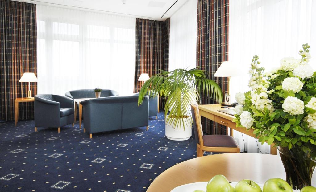 Posezení v ubytování HI Hotel International Hamburg