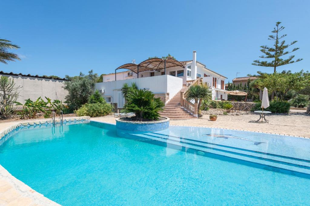 Piscina cerca de Villa Carello, para 12pax con piscina privada