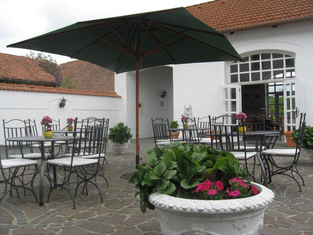 Restaurace v ubytování Pension Šejko
